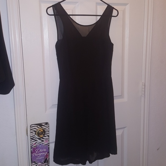 Kenise dress - Picture 7 of 8